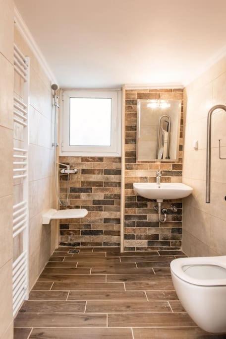 אתונה Kifisia Kallisti Suites מראה חיצוני תמונה