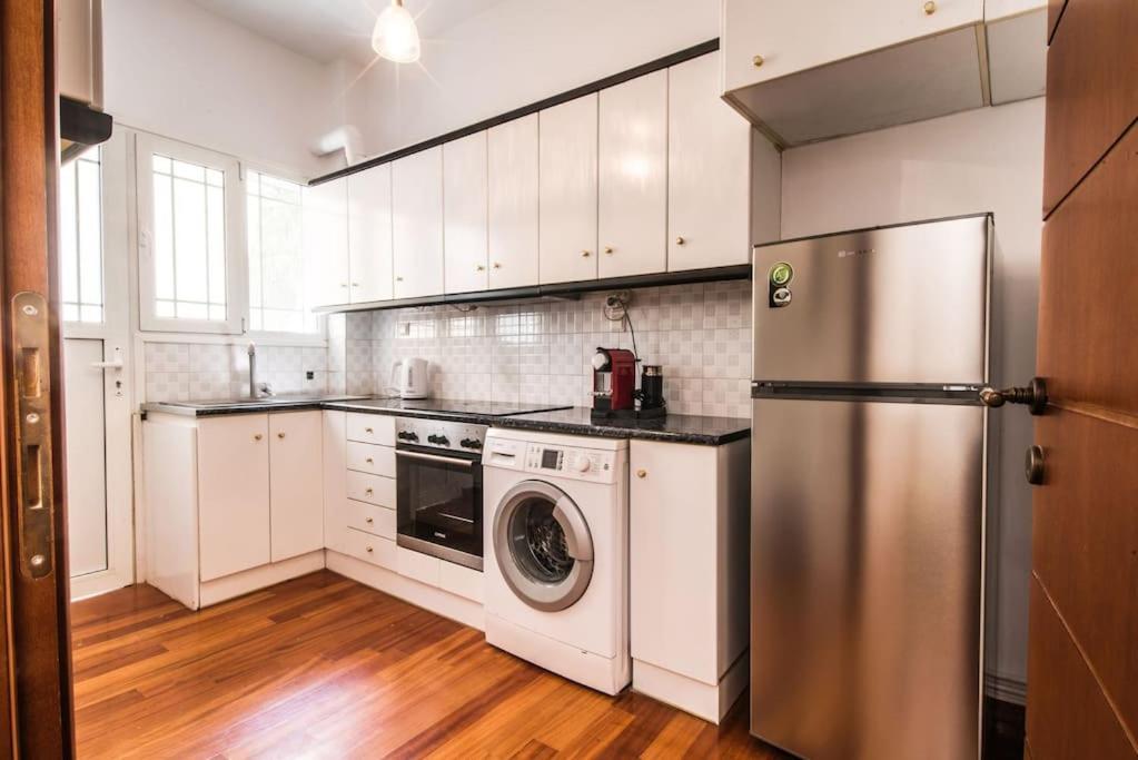 אתונה Kifisia Kallisti Suites מראה חיצוני תמונה