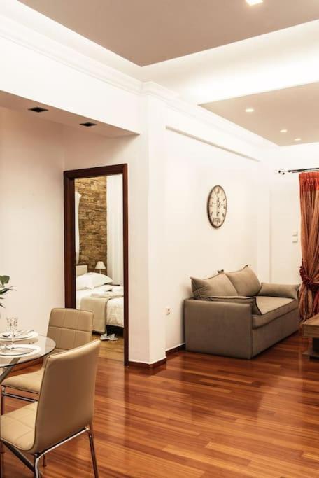 אתונה Kifisia Kallisti Suites מראה חיצוני תמונה