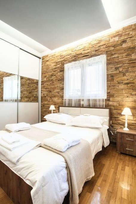 אתונה Kifisia Kallisti Suites מראה חיצוני תמונה